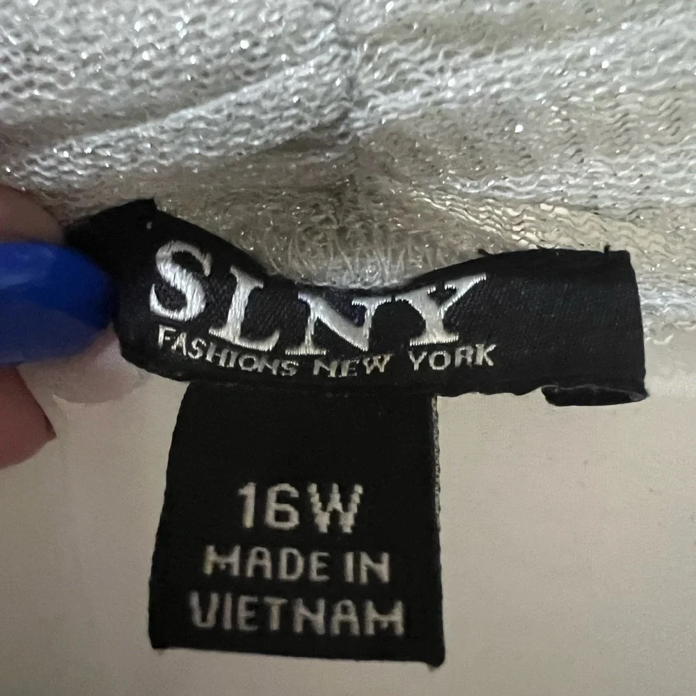 SLNY Silver Layered Wedding Dress - Picture 7 of 13